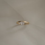 Oval lillfingerring
