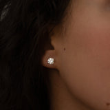Round Studs (2tcw)