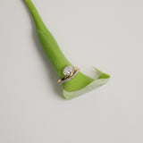 Pavé Floating Curve Ring